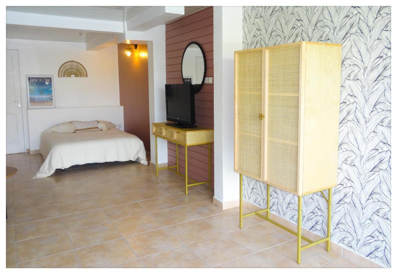 Caipi & Mojito Apartment Sainte-Anne Luaran gambar